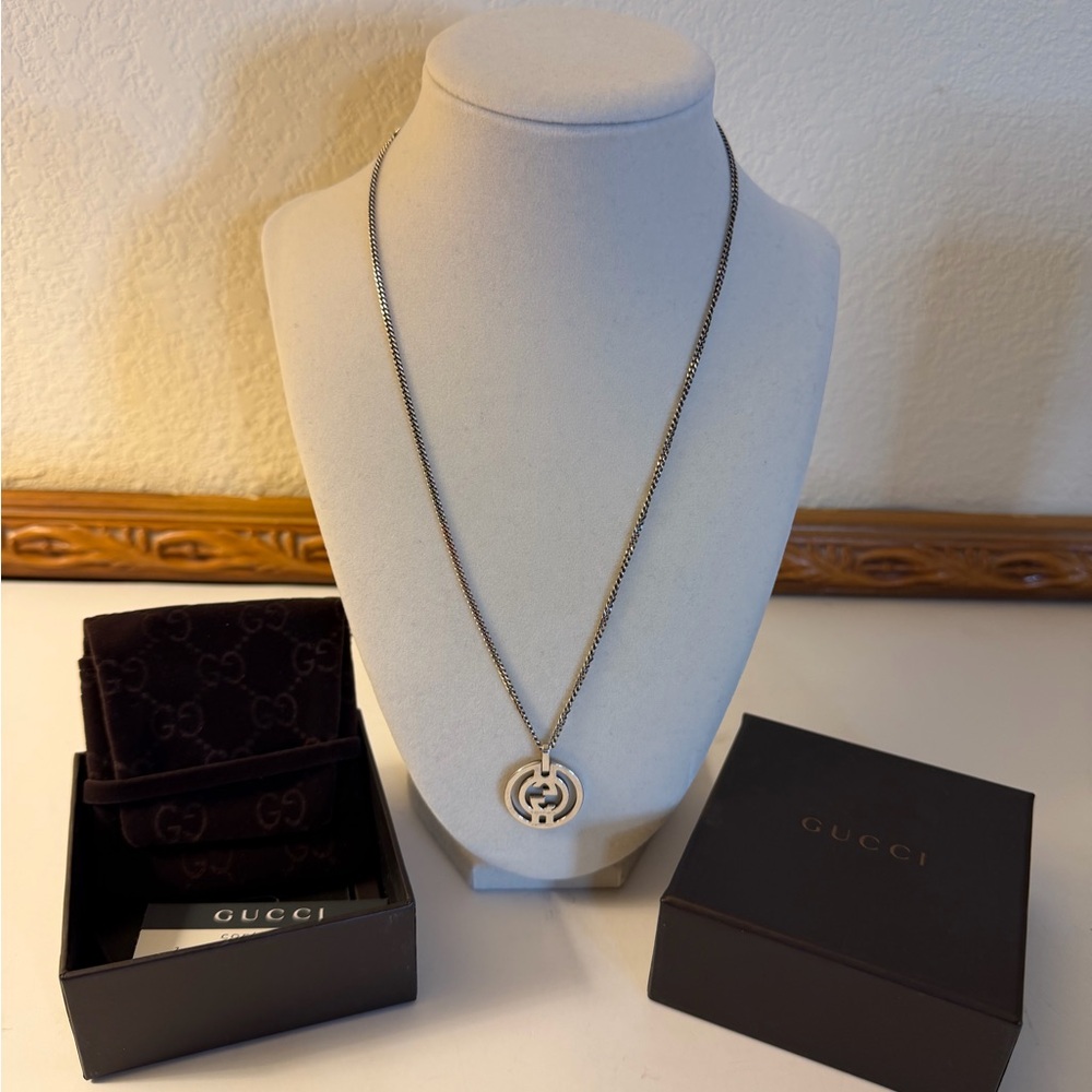 Gucci Silver Pendant Necklace